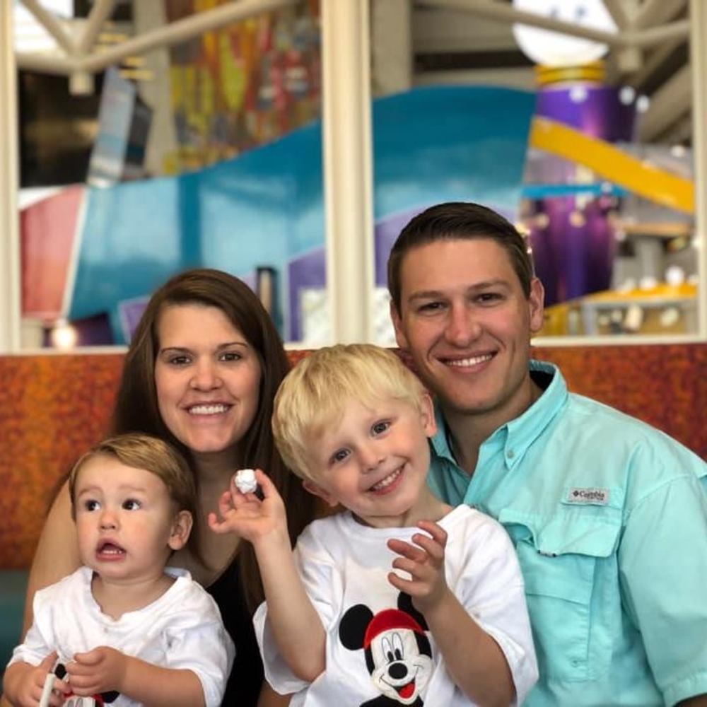 Meet your Posher, Corey